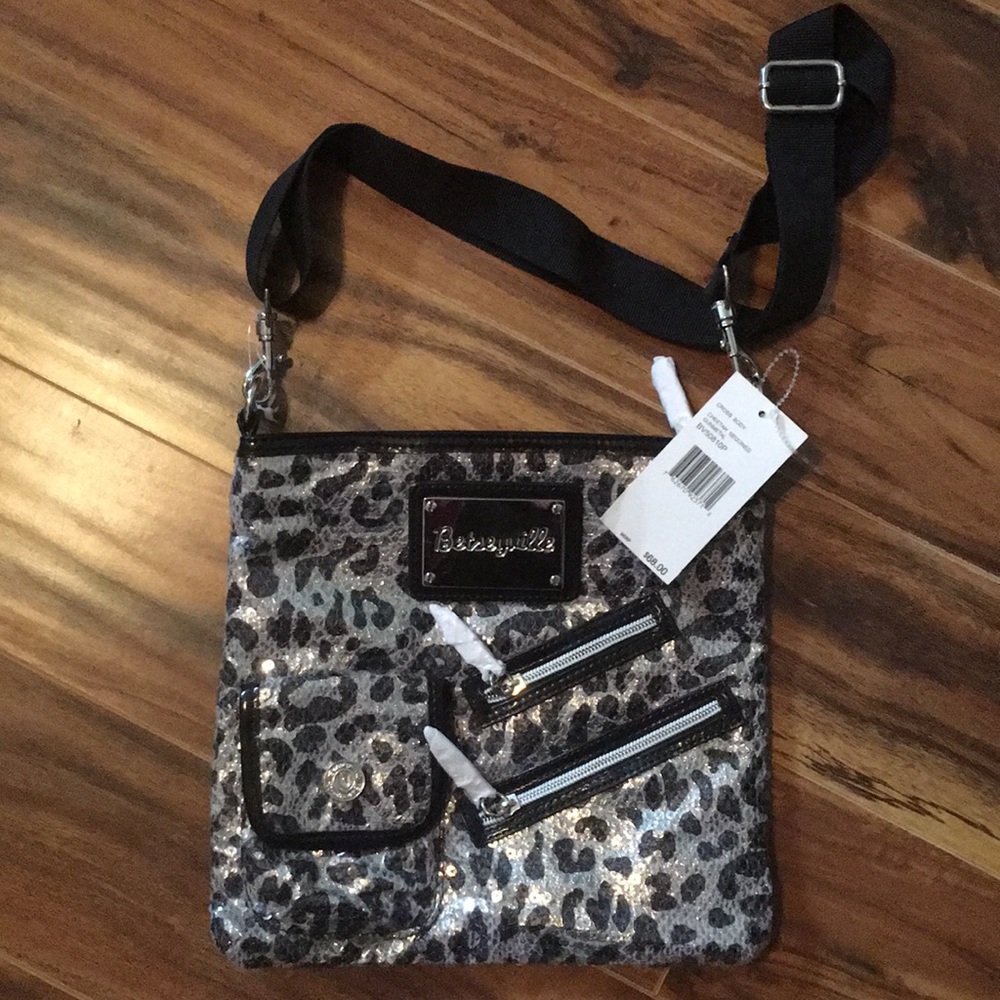 Betseyville Blk/Gr Leopard sequin crossbody purse